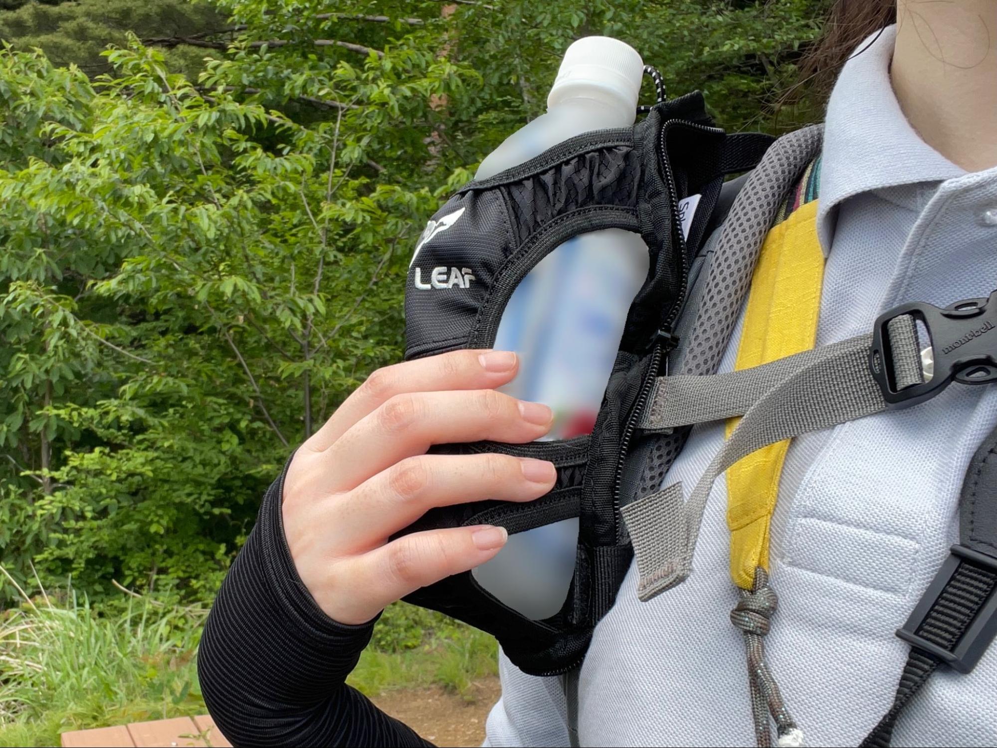 登山ザックに装着できるボトルホルダーが便利！手軽に水分補給して軽快に歩こう